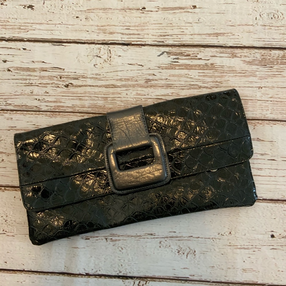 Amici Black‎ Women’s Clutch Purse